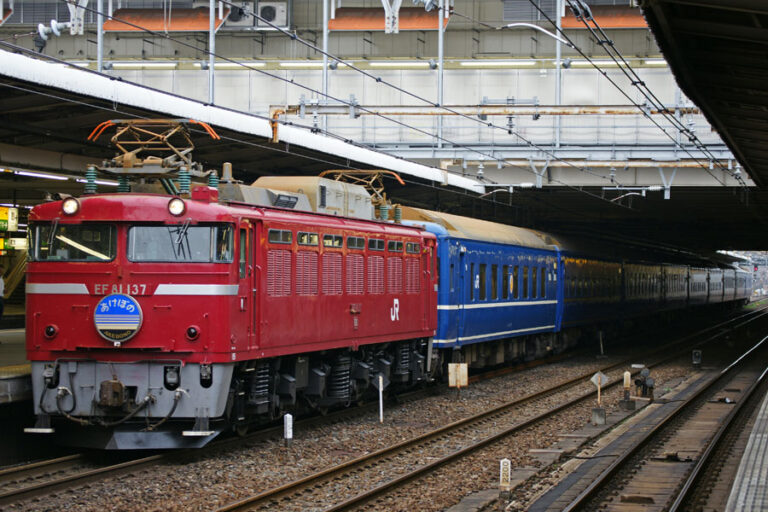 EF81137 2022レ あけぼの