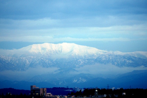 立山の冠雪