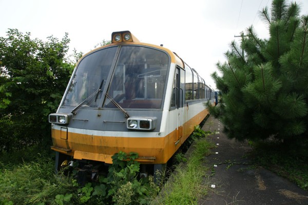 能登中島駅のNT802